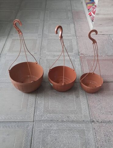 Bitkilər üçün dibçəklər: Dibçək gül qabı asılan, yumru və düzbucaqlı Dibcek qabi asilan — 2