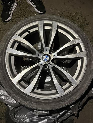 Диски: Литые диски BMW, комплект из 4 шт. - Диаметр: ориентировочно R18 — 2