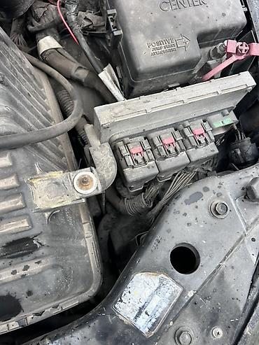 Geely: Geely : 2010 г., 2.4 л, Механика, Бензин, Седан — 9