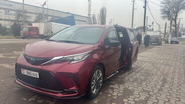 Toyota: Toyota Sienna: 2022 г., 2.5 л, Автомат, Гибрид, Минивэн — 1