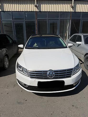 passat 2002: Volkswagen Passat CC – ağ rəngli, fastback kuzovlu 4 qapılı kupe — 3