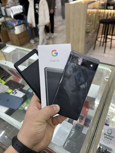 рассрочку телефон: Google Pixel 6A, Б/у, 128 ГБ, цвет - Черный, В рассрочку, 1 SIM, eSIM