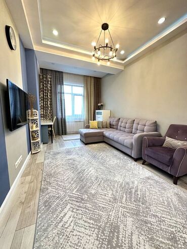 1 комнатная квартира бишкек снять долгосрочно: 2 бөлмө, Кыймылсыз мүлк агенттиги, Чогуу жашоосу жок, Толугу менен эмереги бар
