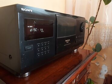 Zvučnici i stereo sistemi: Sony CDP-CX 200 plejer lepo ocuvan, ima mnogo funkcija. Sve sto sam na lalafo.rs — 15 Zvučnici i stereo sistemi: Sony CDP-CX 200 plejer lepo ocuvan, ima mnogo funkcija. Sve sto sam — 15