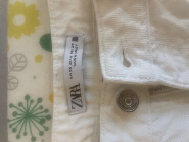 женские белые беговые кроссовки reebok: Джинсы M (EU 38), цвет - Белый, Zara