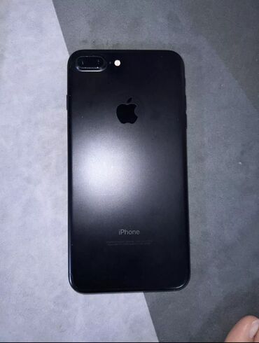 Apple iPhone: IPhone 7 Plus, Б/у, 128 ГБ, Черный, Защитное стекло, 72 %