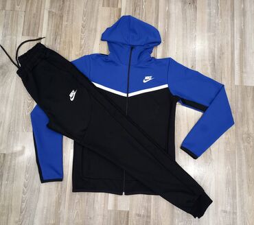 konjski sampon novi sad: Nike muška trenerka

Novo
Pamuk
Veličine m l xl 2xl