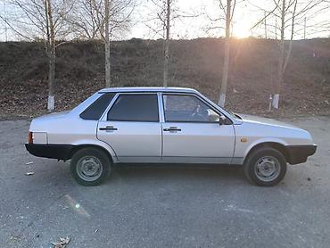 VAZ (LADA): VAZ (LADA) 21099: 1.5 l | 2001 il 168000 km Sedan — 3