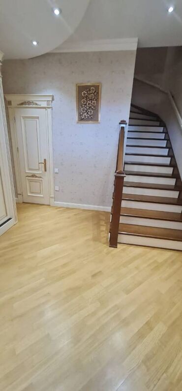 Həyət evləri və villaların satışı: 6 otaqlı, 250 kv. m, Yeni təmirli — 24