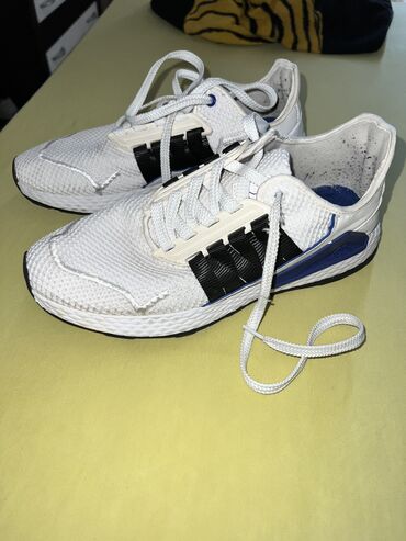 спортивная обувь мужские: Кросовки KAppa оригинал 100%
Размер 42-42,5