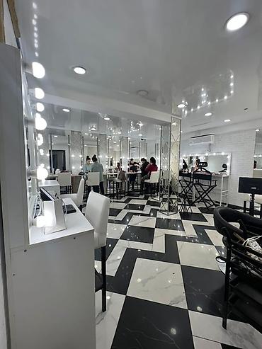 Другие услуги в сфере красоты и здоровья: Сдаю действующий салон красоты 80 кв.м. в самом центре Бишкека, в — 4