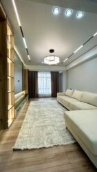 комнату на ночь: 2 бөлмө, 71 кв. м, Элитка, 10 кабат, Дизайнердик ремонт