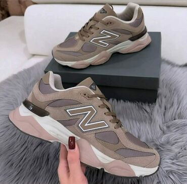 Women's Sneakers and athletic shoes: New Balance, bоја - Šareno — 8