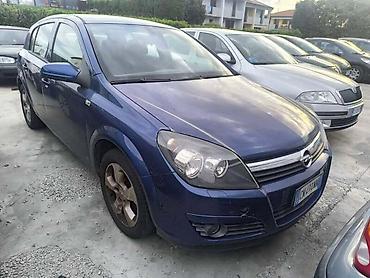 audi q5: OPEL ASTRA H 2006. GOD. - KOMPLETAN AUTO U DELOVIMA | Opel Astra H — 1