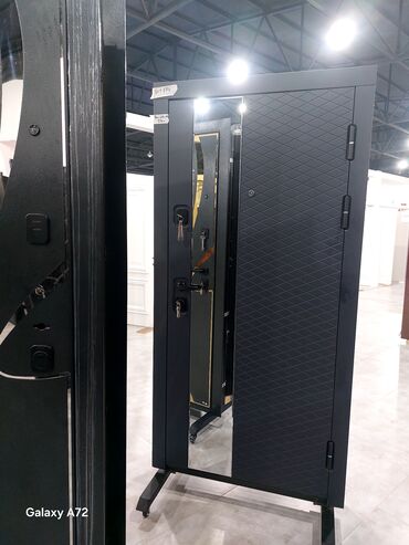 Giriş qapıları: Dəmir giriş qapıları – müasir dizayn və gücləndirilmiş təhlükəsizlik — 9