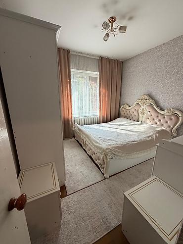 Квартиры: 3 комнаты, 78 м², Аламедин-1 мкр 105 серия, 4 этаж, Старый ремонт — 1