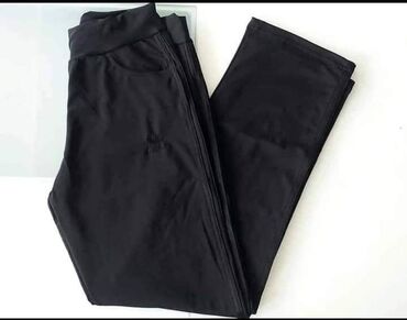 Donji deo: Mokra Likra
Velicina L,xl,2xl,3xl
Cena 1900 din — 10