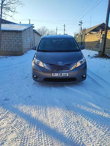 Toyota: Toyota Sienna: 2017 г., 3.5 л, Автомат, Бензин, Минивэн — 14