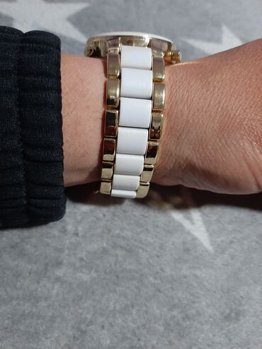 Ručni satovi: Majkl Kors ispravan sat jako lep model satasat je za sve uzraste na lalafo.rs — 3 Ručni satovi: Majkl Kors ispravan sat jako lep model satasat je za sve uzraste — 3