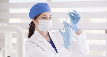 Медицина, фармацевтика: Tecili stomatoloji klinikaya tibb bacisi axtarilir