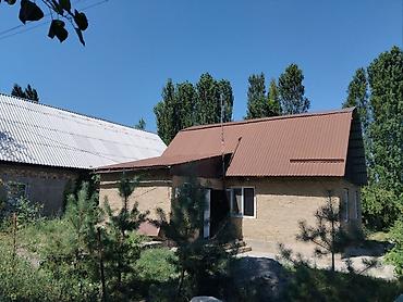 Кыймылсыз мүлк: Продаются дом Сокулук Дача участок 4 сотка новый дом размер дома — 7