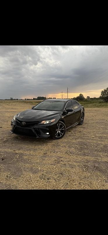фе: Toyota Camry: 2018 г., 2.5 л, Автомат, Бензин, Седан — 2