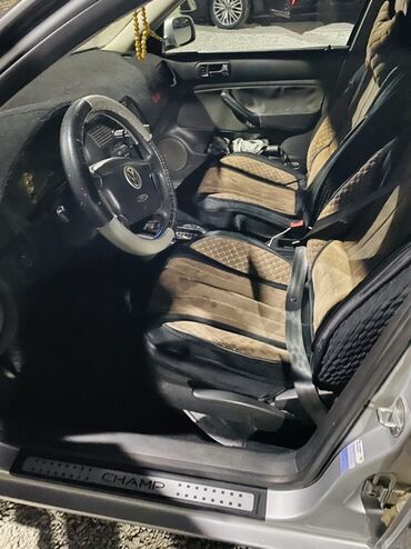 Volkswagen: Представлен хэтчбек Volkswagen Golf, отличающийся серебристым цветом — 2