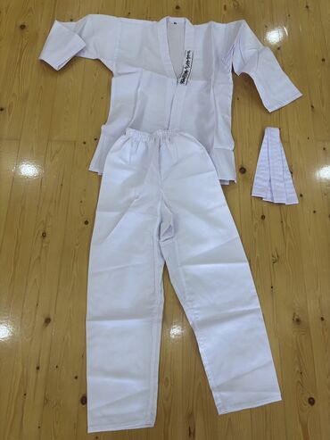 İdman formaları: Karate kimanosu Yarışda qalib Gəldiyimə Götə veriblər İstifadə lalafo.az -da İdman formaları: Karate kimanosu Yarışda qalib Gəldiyimə Götə veriblər İstifadə
