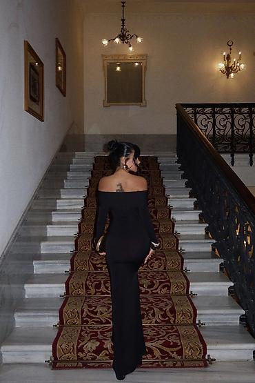 Donlar: Qadın gecə libası – off-shoulder, uzun - Rəng: qara - Fason — 3