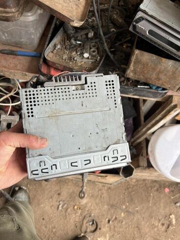 Магнитолы: Автомагнитола Sony, формат 1DIN. Основные особенности: - Поддержка — 8