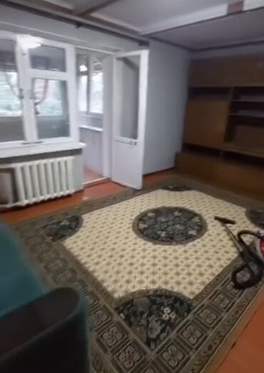 купим квартиру 1 комнатную: 2 комнаты, 53 м², Индивидуалка, 2 этаж, Косметический ремонт