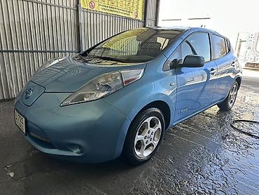 byd e6: Nissan Leaf: 2011 г., 1 л, Робот, Электромобиль, Хэтчбэк — 9
