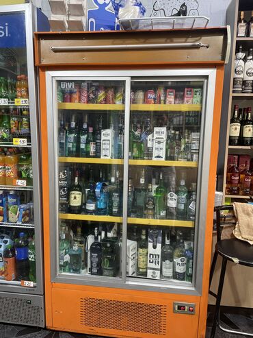 Витрины-холодильники: Для напитков, 210 * 210 * 70, Б/у