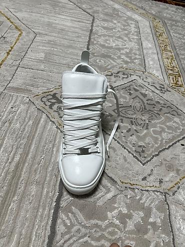 баленсиага: Мужские кроссовки, 44, Balenciaga, Новый, цвет - Белый, Самовывоз, Бесплатная доставка — 1