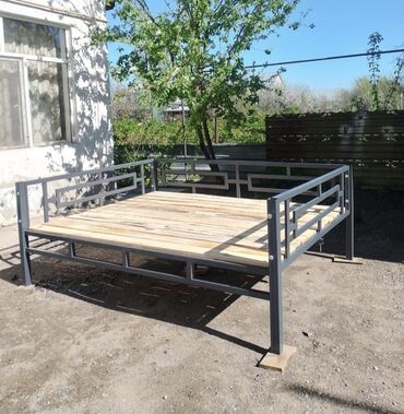 карнис для шторы: Тапчан 3 x 2 x 1 м, Металл