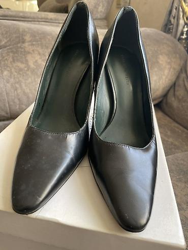 Tuflilər: Tuflilər, Charles&Keith, Ölçü: 38, rəng - Qara, İşlənmiş — 1