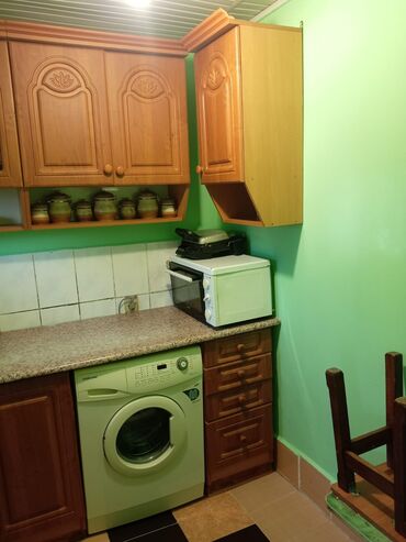 ev əşyaları işlənmiş: Mətbəx mebeli