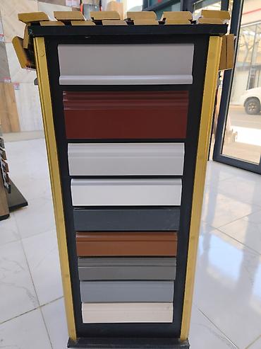 Metal/plastik dekorativ karniz və plintus profilləri – rəng nümunələri — 1