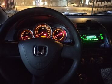 Honda: Honda Jazz: 2002 г., 1.5 л, Механика, Бензин