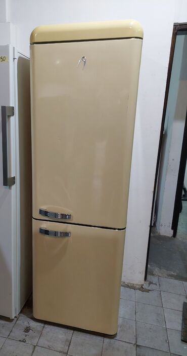 Kuhinjski aparati: Kombinovani frizider Scan 300 litara, uvoz, 187x60cm Garancija 12