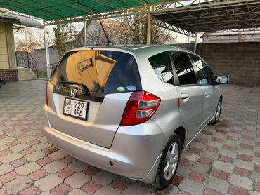 Honda: Honda Fit: 2010 г., Вариатор, Бензин, Хэтчбэк — 7