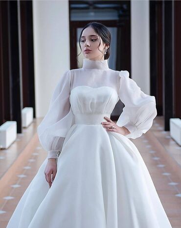 платье белая: Продаю свадебное платье одевали один раз брали за 30 цена договорная