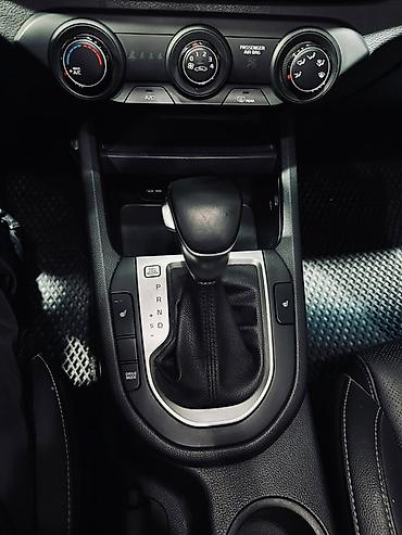 Продажа авто: Kia K3: 2021 г., 1.6 л, Робот, Бензин, Седан — 10