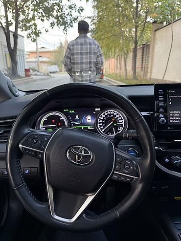 lada 2106: Toyota Camry: 2022 г., Гибрид, Седан — 8