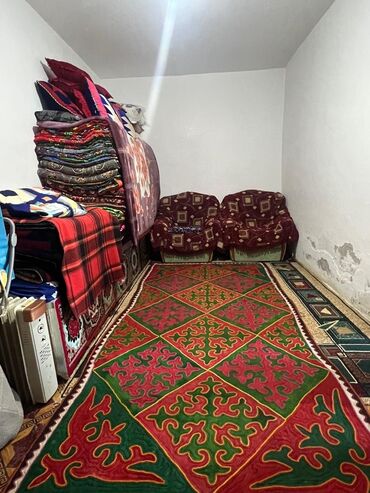 Продажа домов: Барачный, 130 м², 5 комнат, Собственник, Старый ремонт at lalafo.kg — 8 Продажа домов: Барачный, 130 м², 5 комнат, Собственник, Старый ремонт — 8