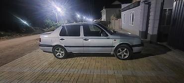 rota grid: Volkswagen Vento: 1993 г., 1.8 л, Механика, Бензин — 10