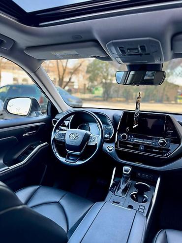 Toyota: Toyota Highlander: 2023 г., 2.4 л, Автомат, Бензин, Кроссовер — 7