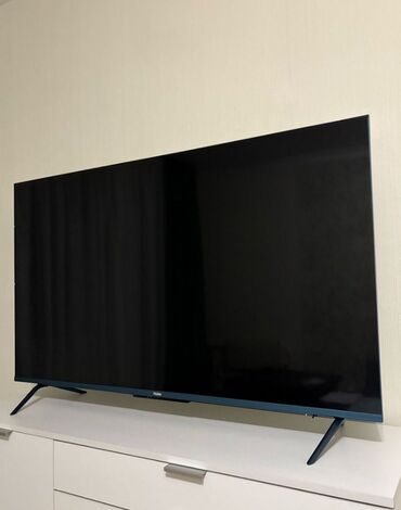 tcl телевизор 55: Телевизор с плоским экраном обеспечивает яркое и четкое изображение
