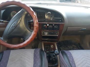 машина нубира: Daewoo Nubira: 1998 г., 1.6 л, Механика, Бензин, Седан