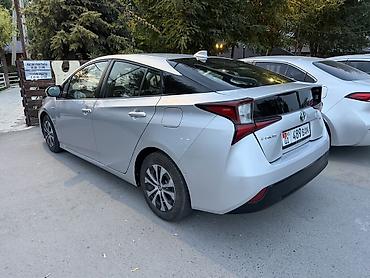 Унаа: Toyota Prius: 2020 г., 1.8 л, Автомат, Гибрид, Лифтбек — 4